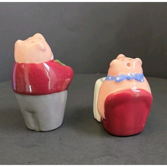 CLAY ART Anthropomorphic Pig Diner & Waiter Adorable Salt & Pepper Shaker Set - Picture 10 of 13